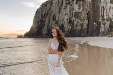 felipe-lopes-fotografia-fotografo-em-osorio-litoral-norte-gaucho-rs-ensaio-de-quinze-anos-15-anos-em-torres-na-praia-por-do-sol'