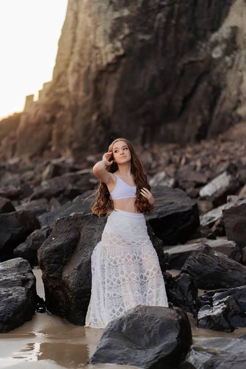 felipe-lopes-fotografia-fotografo-em-osorio-litoral-norte-gaucho-rs-ensaio-de-quinze-anos-15-anos-em-torres-na-praia-por-do-sol'