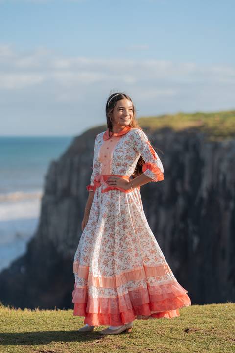 felipe-lopes-fotografia-fotografo-em-osorio-litoral-norte-gaucho-rs-ensaio-de-quinze-anos-15-anos-em-torres-na-praia-por-do-sol-prenda-pilchada'