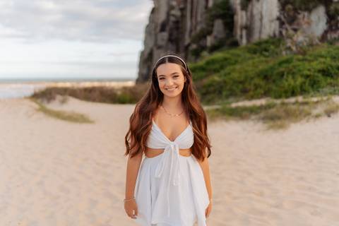 felipe-lopes-fotografia-fotografo-em-osorio-litoral-norte-gaucho-rs-ensaio-de-quinze-anos-15-anos-em-torres-na-praia-por-do-sol'