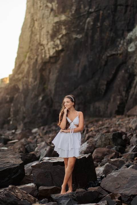 felipe-lopes-fotografia-fotografo-em-osorio-litoral-norte-gaucho-rs-ensaio-de-quinze-anos-15-anos-em-torres-na-praia-por-do-sol'