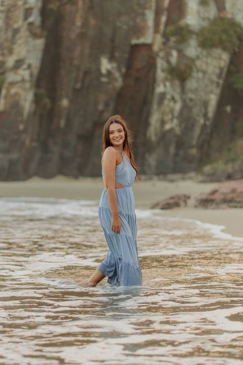 felipe-lopes-fotografia-fotografo-em-osorio-litoral-norte-gaucho-rs-ensaio-de-quinze-anos-15-anos-em-torres-na-praia-por-do-sol'