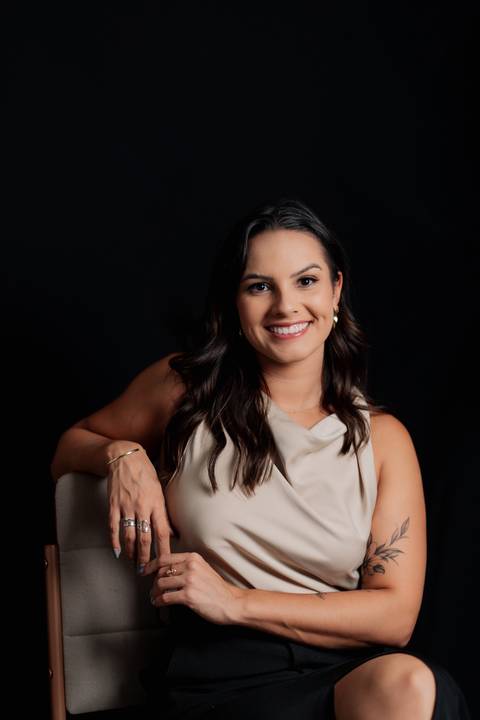 felipe-lopes-fotografia-fotografo-em-osorio-litoral-norte-gaucho-rs-ensaio-empresarial-em-estudio-casal-empreendedor-sun-frame-energia-solar'