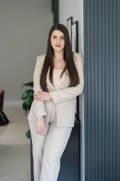 felipe-lopes-fotografia-fotografo-em-osorio-litoral-norte-gaucho-rs-ensaio-empresarial-em-casal-com-estudio-movel-fotos-ambientadas-home-office-renara-nogueira-achadinhos'