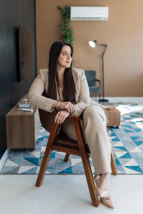 felipe-lopes-fotografia-fotografo-em-osorio-litoral-norte-gaucho-rs-ensaio-empresarial-em-casal-com-estudio-movel-fotos-ambientadas-home-office-renara-nogueira-achadinhos'