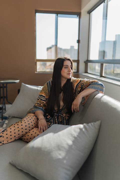 felipe-lopes-fotografia-fotografo-em-osorio-litoral-norte-gaucho-rs-ensaio-empresarial-em-casal-com-estudio-movel-fotos-ambientadas-home-office-renara-nogueira-achadinhos'