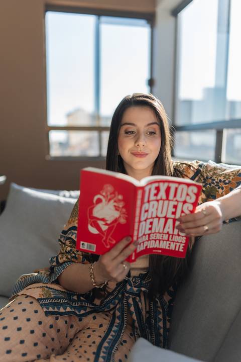 felipe-lopes-fotografia-fotografo-em-osorio-litoral-norte-gaucho-rs-ensaio-empresarial-em-casal-com-estudio-movel-fotos-ambientadas-home-office-renara-nogueira-achadinhos'