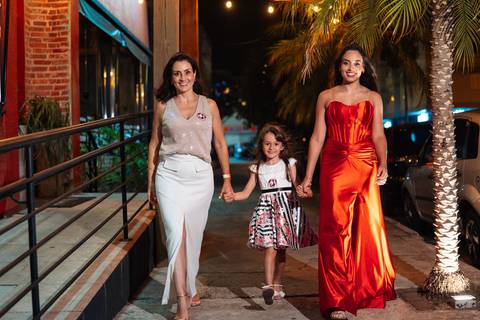 felipe-lopes-fotografia-fotografo-em-osorio-litoral-norte-gaucho-rs-formatura-de-direito-recepcao-restaurante-fotos-urbanas-de-noite'