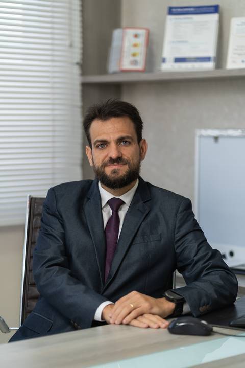 felipe-lopes-fotografia-fotografo-em-osorio-litoral-norte-gaucho-rs-ensaio-fotografico-empresarial-medico-em-consultorio-retratos-profissionais'