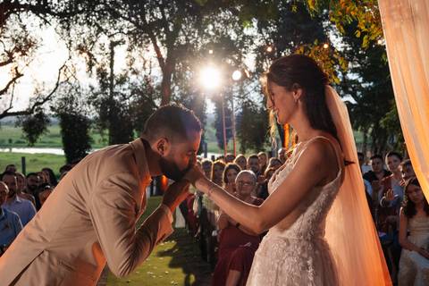 felipe-lopes-fotografia-fotografo-em-osorio-litoral-norte-gaucho-rs-cerimonia-de-casamento-externa-no-por-do-sol-natureza-em-novo-hamburgo-no-recanto-bueno'