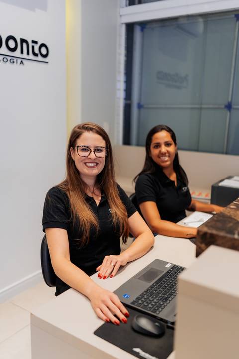 felipe-lopes-fotografia-fotografo-em-osorio-litoral-norte-gaucho-rs-ensaio-empresaril-equipe-clinica-odontologica-em-sapao-da-canoa'