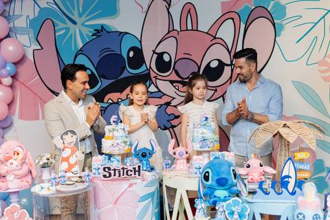 felipe-lopes-fotografia-fotografo-em-osorio-litoral-norte-gaucho-rs-festa-infantil-de-6-anos-meninas-gemeas-na-casa-de-festas-ioio-em-porto-alegre-decoracao-stitch'