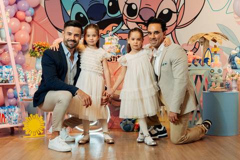 felipe-lopes-fotografia-fotografo-em-osorio-litoral-norte-gaucho-rs-festa-infantil-de-6-anos-meninas-gemeas-na-casa-de-festas-ioio-em-porto-alegre-decoracao-stitch'