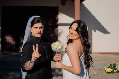 felipe-lopes-fotografia-fotografo-em-osorio-litoral-norte-gaucho-rs-ensaio-de-casamento-pre-wedding-em-torres-urbano-e-natureza-casal-jovem'