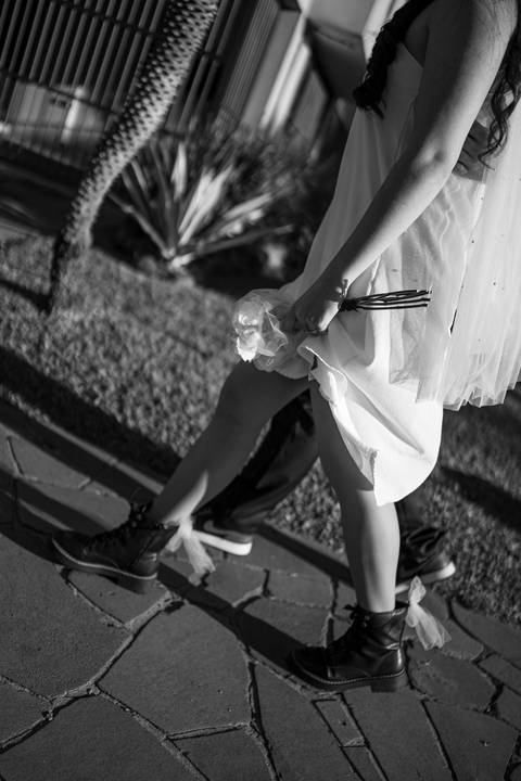 felipe-lopes-fotografia-fotografo-em-osorio-litoral-norte-gaucho-rs-ensaio-de-casamento-pre-wedding-em-torres-urbano-e-natureza-casal-jovem'