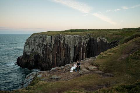 felipe-lopes-fotografia-fotografo-em-osorio-litoral-norte-gaucho-rs-ensaio-de-casamento-pre-wedding-em-torres-urbano-e-natureza-casal-jovem'
