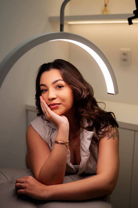 felipe-lopes-fotografia-fotografo-em-osorio-litoral-norte-gaucho-rs-ensaio-empresarial-area-da-estetica-e-saude-extensao-de-cilios'