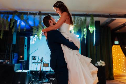 felipe-lopes-fotografia-fotografo-em-osorio-litoral-norte-gaucho-rs-cobertura-de-casamento-em-capao-da-canoa-making-of-dos-noivos-cerimonia-na-igreja-catolica-e-festa-na-saba-em-atlantida'