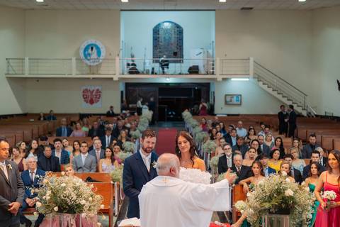 felipe-lopes-fotografia-fotografo-em-osorio-litoral-norte-gaucho-rs-cobertura-de-casamento-em-capao-da-canoa-making-of-dos-noivos-cerimonia-na-igreja-catolica-e-festa-na-saba-em-atlantida'