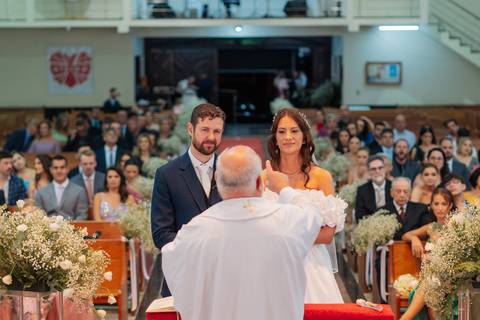 felipe-lopes-fotografia-fotografo-em-osorio-litoral-norte-gaucho-rs-cobertura-de-casamento-em-capao-da-canoa-making-of-dos-noivos-cerimonia-na-igreja-catolica-e-festa-na-saba-em-atlantida'