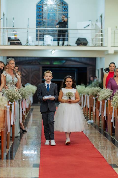 felipe-lopes-fotografia-fotografo-em-osorio-litoral-norte-gaucho-rs-cobertura-de-casamento-em-capao-da-canoa-making-of-dos-noivos-cerimonia-na-igreja-catolica-e-festa-na-saba-em-atlantida'