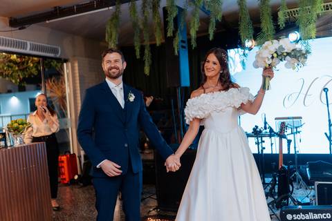felipe-lopes-fotografia-fotografo-em-osorio-litoral-norte-gaucho-rs-cobertura-de-casamento-em-capao-da-canoa-making-of-dos-noivos-cerimonia-na-igreja-catolica-e-festa-na-saba-em-atlantida'