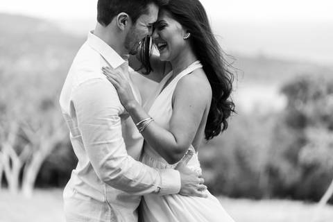 felipe-lopes-fotografia-fotografo-em-osorio-litoral-norte-gaucho-rs-ensaio-de-pre-wedding-pre-casamento-save-the-date-externo-por-do-sol-cabanas-aurora-em-santo-antonio-da-patrulha-morro-natureza-leve-descontraido-espontaneo-casal-de-noivos'