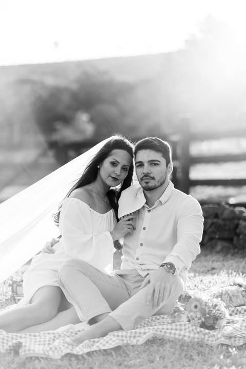 felipe-lopes-fotografia-fotografo-em-osorio-litoral-norte-gaucho-rs-ensaio-de-pre-wedding-pre-casamento-save-the-date-externo-por-do-sol-cabanas-aurora-em-santo-antonio-da-patrulha-morro-natureza-leve-descontraido-espontaneo-casal-de-noivos'