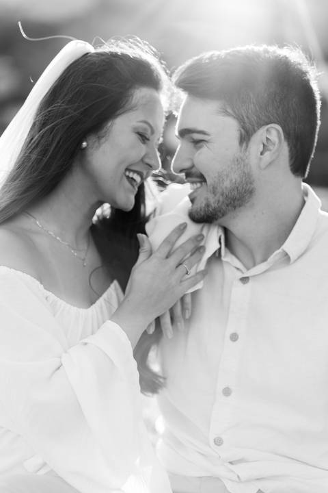 felipe-lopes-fotografia-fotografo-em-osorio-litoral-norte-gaucho-rs-ensaio-de-pre-wedding-pre-casamento-save-the-date-externo-por-do-sol-cabanas-aurora-em-santo-antonio-da-patrulha-morro-natureza-leve-descontraido-espontaneo-casal-de-noivos'