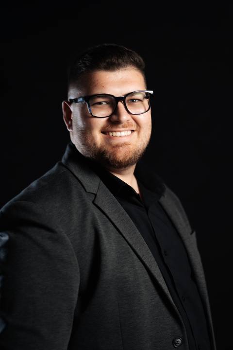 felipe-lopes-fotografia-fotografo-em-osorio-litoral-norte-gaucho-rs-ensaio-empresarial-retratos-equipe-loja-de-carros-em-tramandai-montana-veiculos'