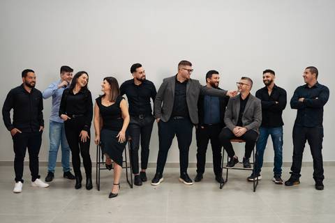 felipe-lopes-fotografia-fotografo-em-osorio-litoral-norte-gaucho-rs-ensaio-empresarial-retratos-equipe-loja-de-carros-em-tramandai-montana-veiculos'