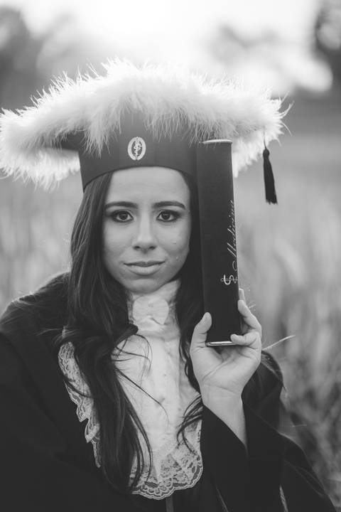 felipe-lopes-fotografia-fotografo-em-osorio-litoral-norte-gaucho-rs-ensaio-de-toga-de-formatura-medicina-externo-por-do-sol-golden-hour-em-santo-antonio-da-patrulha'