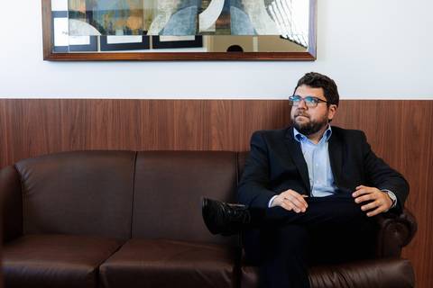 felipe-lopes-fotografia-fotografo-em-osorio-litoral-norte-gaucho-rs-ensaio-empresarial-escritorio-de-advocacia-advogados-retratos-corporativos-abrahao-advogado'