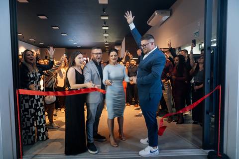 felipe-lopes-fotografia-fotografo-em-osorio-litoral-norte-gaucho-rs-evento-de-reinauguração-de-empresa-loja-de-carro-montana-veiculos-em-tramandai'