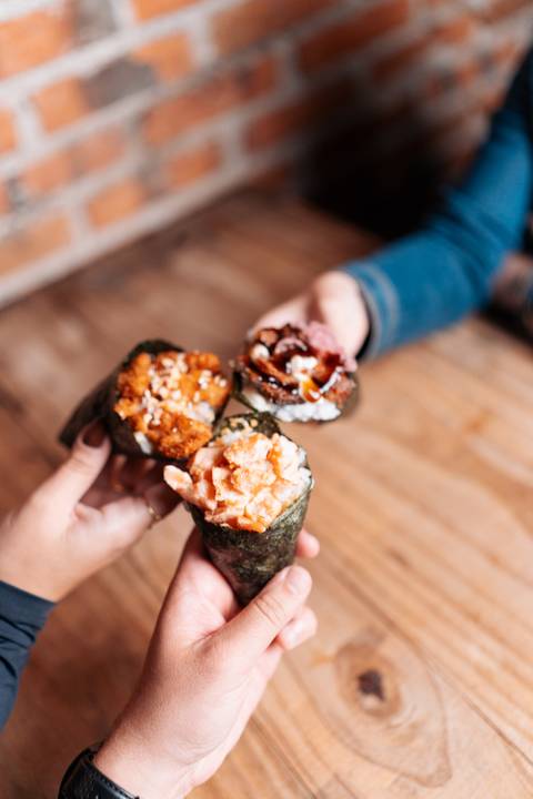 felipe-lopes-fotografia-fotografo-em-osorio-litoral-norte-gaucho-rs-ensaio-de-marca-de-sushi-fotos-catalago-comida'