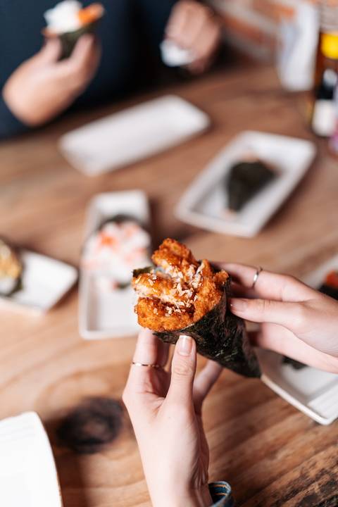felipe-lopes-fotografia-fotografo-em-osorio-litoral-norte-gaucho-rs-ensaio-de-marca-de-sushi-fotos-catalago-comida'