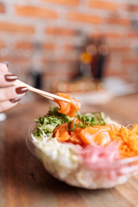 felipe-lopes-fotografia-fotografo-em-osorio-litoral-norte-gaucho-rs-ensaio-de-marca-de-sushi-fotos-catalago-comida'