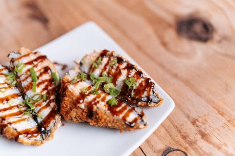 felipe-lopes-fotografia-fotografo-em-osorio-litoral-norte-gaucho-rs-ensaio-de-marca-de-sushi-fotos-catalago-comida'