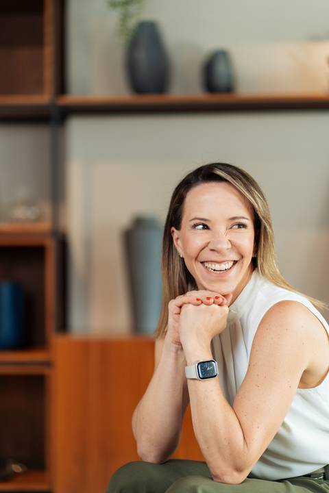 felipe-lopes-fotografia-fotografo-em-osorio-rio-grande-do-sul-litoral-norte-ensaio-empresarial-em-casa-dra-betania-ginecologista-em-santo-antonio-da-patrulha-retratos-profissionais-espontaneos'