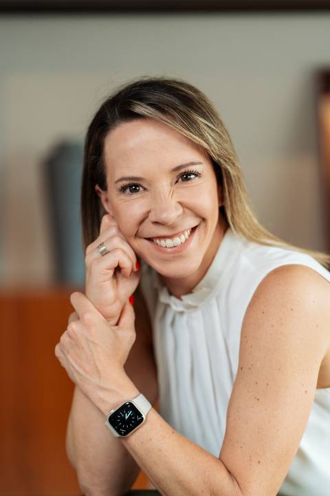 felipe-lopes-fotografia-fotografo-em-osorio-rio-grande-do-sul-litoral-norte-ensaio-empresarial-em-casa-dra-betania-ginecologista-em-santo-antonio-da-patrulha-retratos-profissionais-espontaneos'