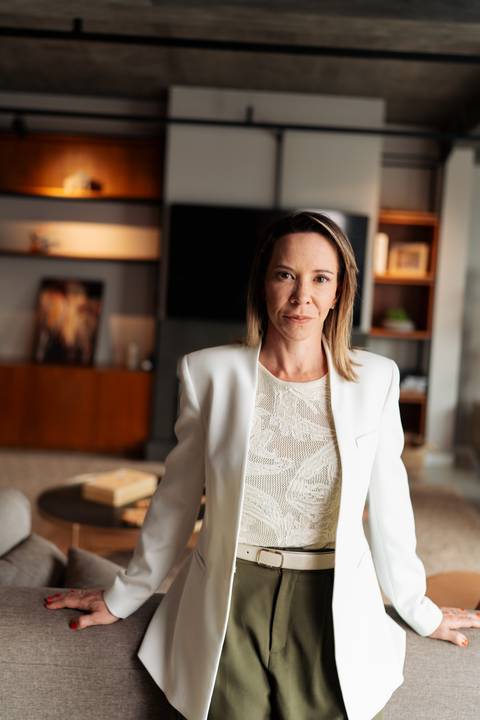 felipe-lopes-fotografia-fotografo-em-osorio-rio-grande-do-sul-litoral-norte-ensaio-empresarial-em-casa-dra-betania-ginecologista-em-santo-antonio-da-patrulha-retratos-profissionais-espontaneos'