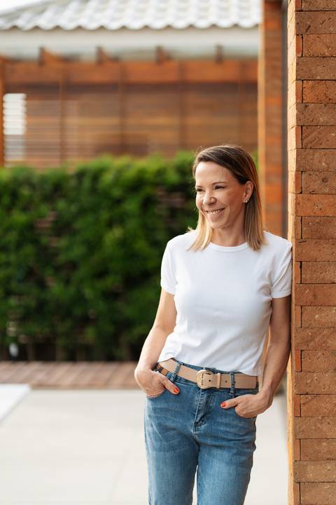 felipe-lopes-fotografia-fotografo-em-osorio-rio-grande-do-sul-litoral-norte-ensaio-empresarial-em-casa-dra-betania-ginecologista-em-santo-antonio-da-patrulha-retratos-profissionais-espontaneos'