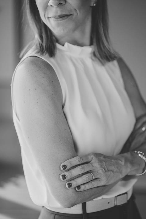 felipe-lopes-fotografia-fotografo-em-osorio-rio-grande-do-sul-litoral-norte-ensaio-empresarial-em-casa-dra-betania-ginecologista-em-santo-antonio-da-patrulha-retratos-profissionais-espontaneos'