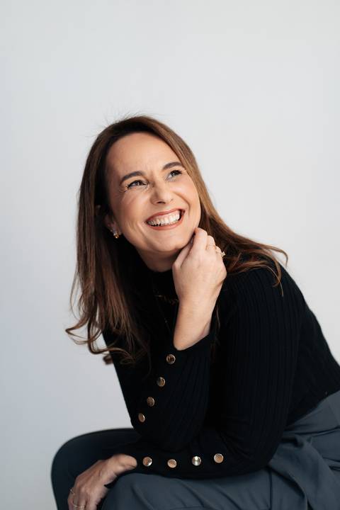 felipe-lopes-fotografia-fotógrafo-em-osorio-ensaio-feminino-50-anos-estúdio-movel-empresarial-e-pessoal-externo-natureza-sol-violao'