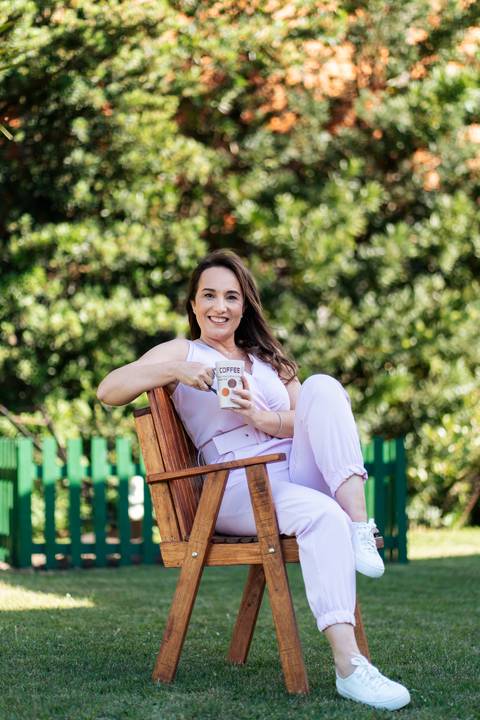 felipe-lopes-fotografia-fotógrafo-em-osorio-ensaio-feminino-50-anos-estúdio-movel-empresarial-e-pessoal-externo-natureza-sol-violao'