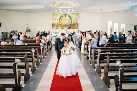 felipe-lopes-fotografia-fotografo-em-osorio-litoral-norte-gaucho-rs-cerimonia-de-casamento-na-igreja-católica-noivos-jovens-recepcao-de-casamento'