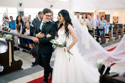 felipe-lopes-fotografia-fotografo-em-osorio-litoral-norte-gaucho-rs-cerimonia-de-casamento-na-igreja-católica-noivos-jovens-recepcao-de-casamento'