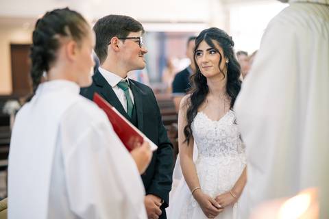felipe-lopes-fotografia-fotografo-em-osorio-litoral-norte-gaucho-rs-cerimonia-de-casamento-na-igreja-católica-noivos-jovens-recepcao-de-casamento'