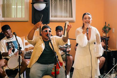 felipe-lopes-fotografia-fotografo-em-osorio-rio-grande-do-sul-cerimonia-de-casamento-intimista-recepcao-e-festa-em-casa-piscina-banda-casal-jovem-noivos-em-xangri-la'