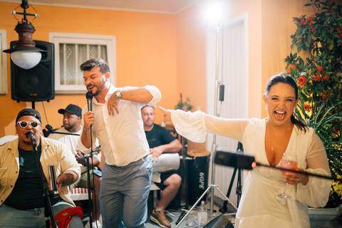 felipe-lopes-fotografia-fotografo-em-osorio-rio-grande-do-sul-cerimonia-de-casamento-intimista-recepcao-e-festa-em-casa-piscina-banda-casal-jovem-noivos-em-xangri-la'